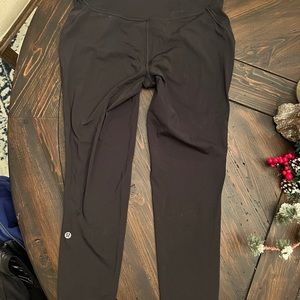 Lululemon size 10 Powertrain black